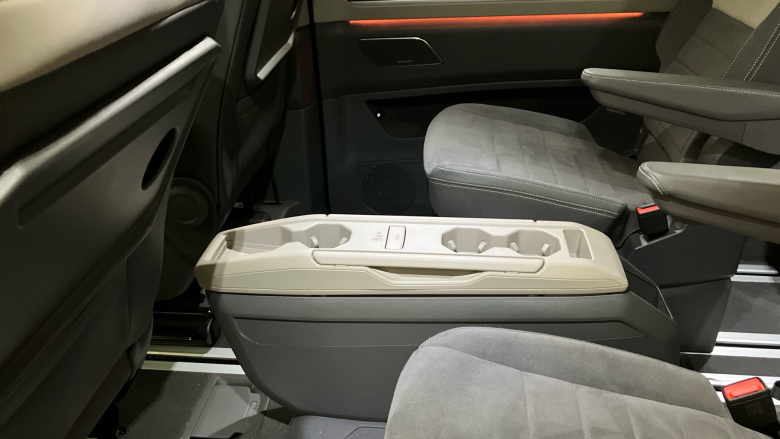 Volkswagen Multivan 2.0 TDI Style 5dr LWB DSG Diesel Estate